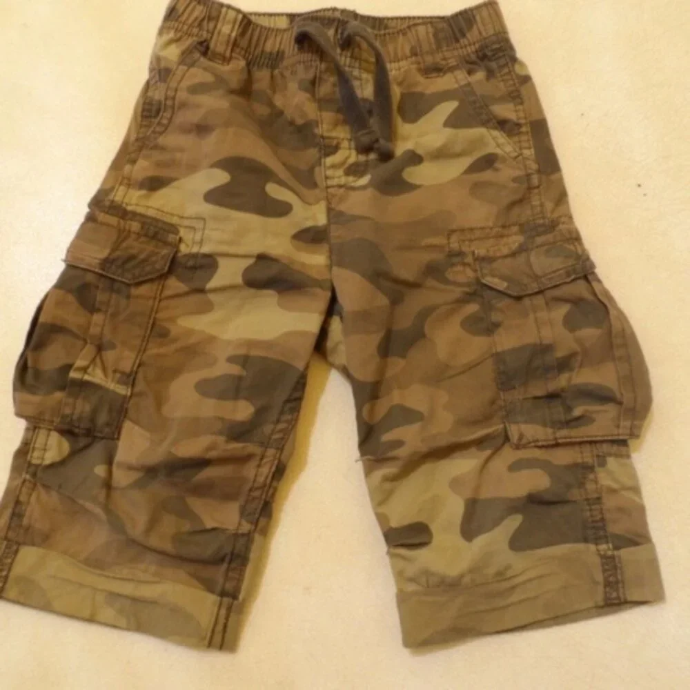 CARTERS Camo Long Cargo Shorts Boys 24m 2T Toddler Camoflauge Board